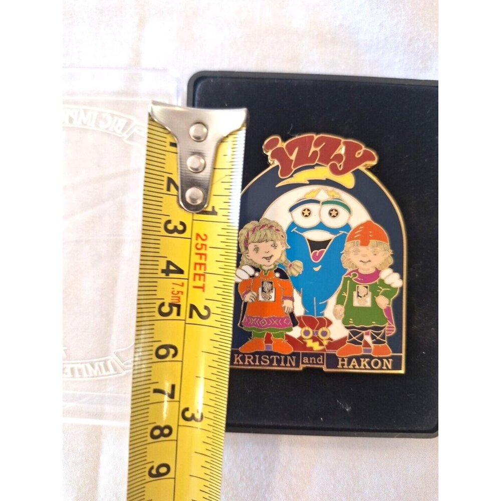 Atlanta 1996 Olympics Izzy Pin Kristin & Hakon Official Limited Edition - Picture 5 of 10